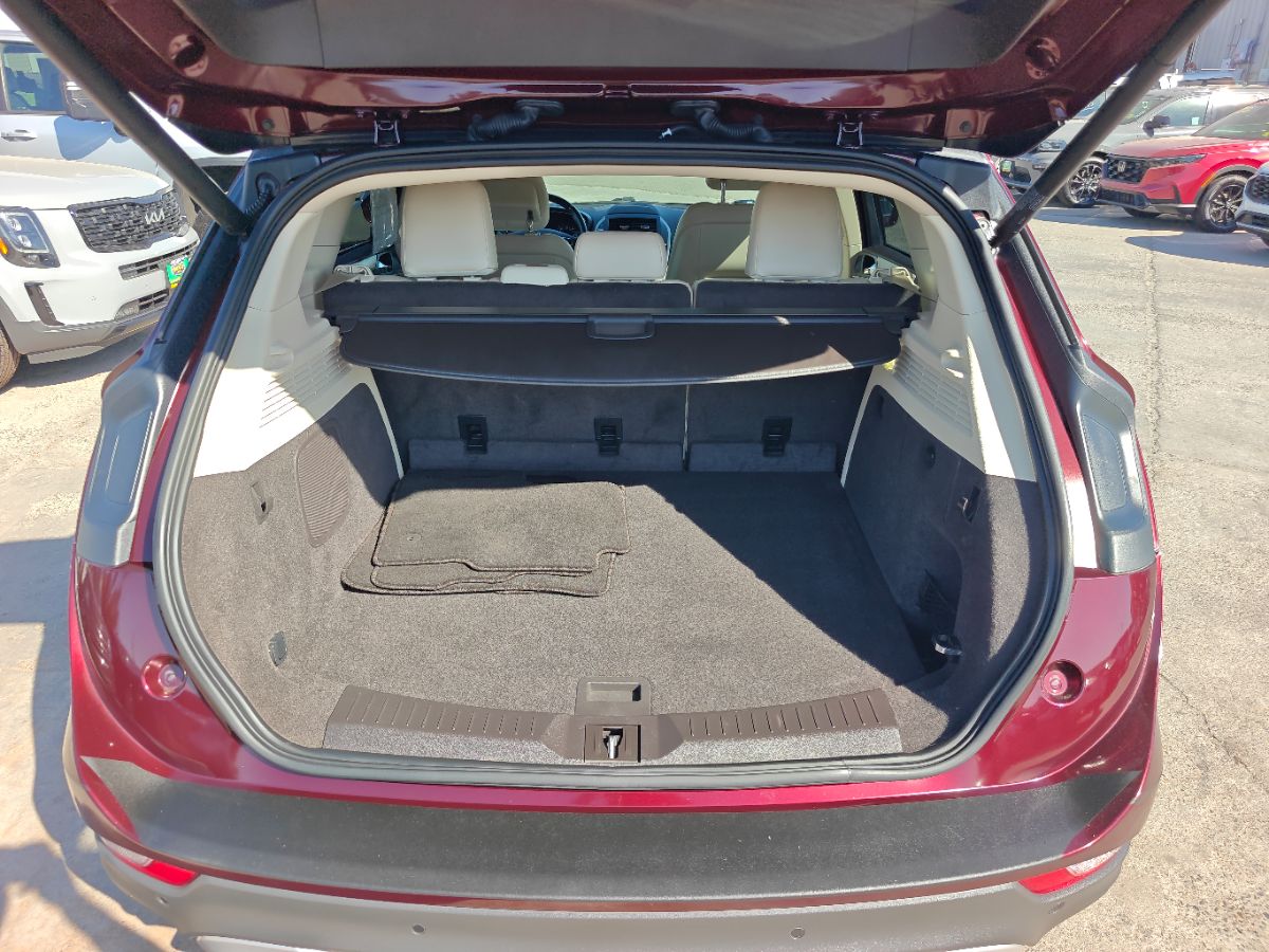Lincoln MKC photo 14