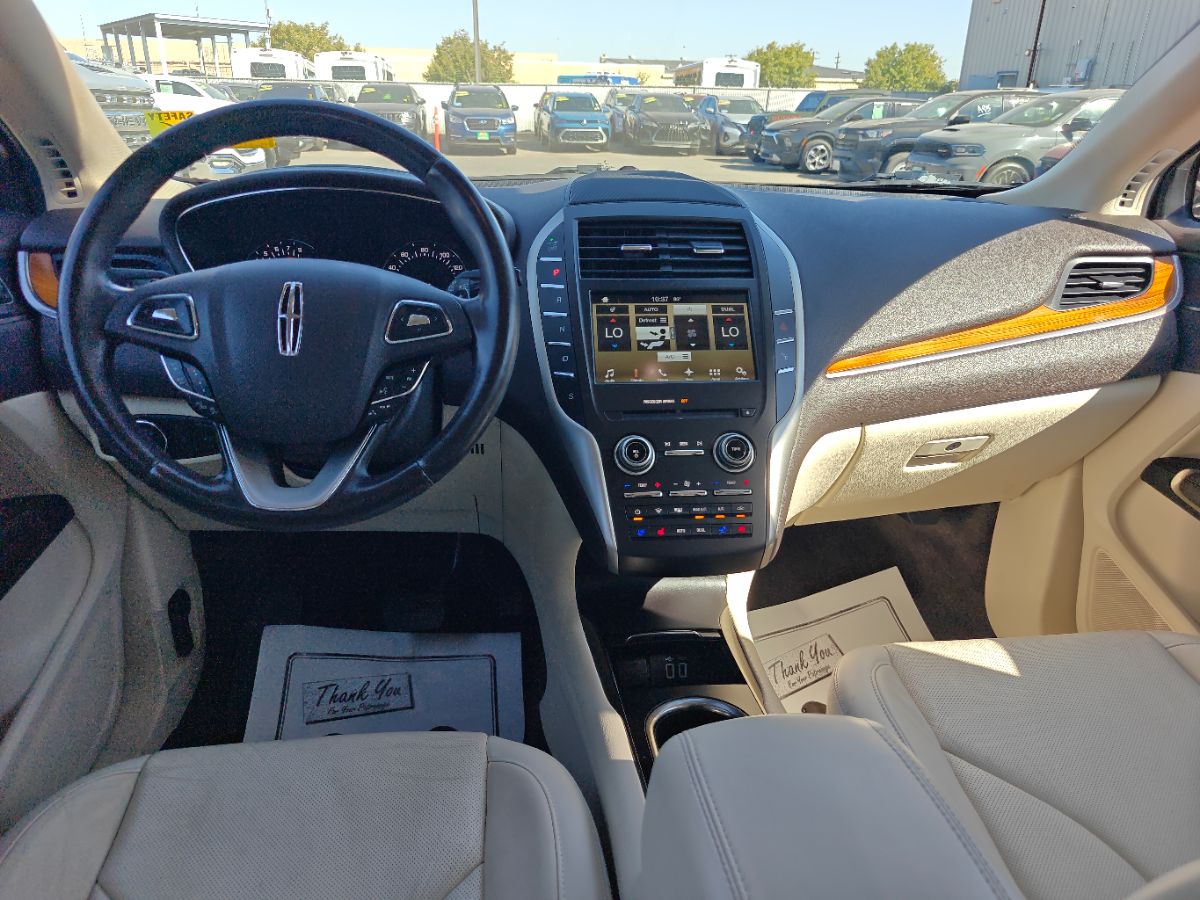 Lincoln MKC photo 20