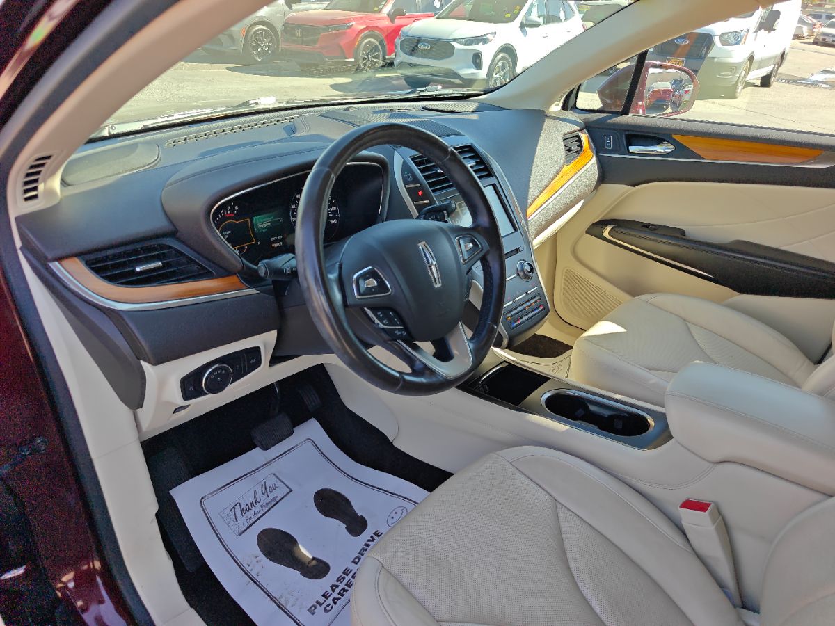 Lincoln MKC photo 24