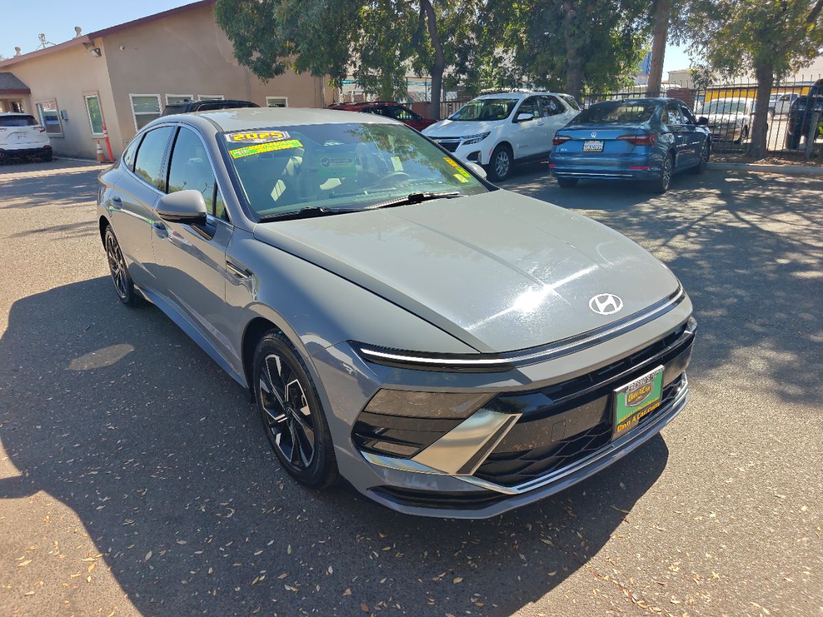 Hyundai Sonata photo 7