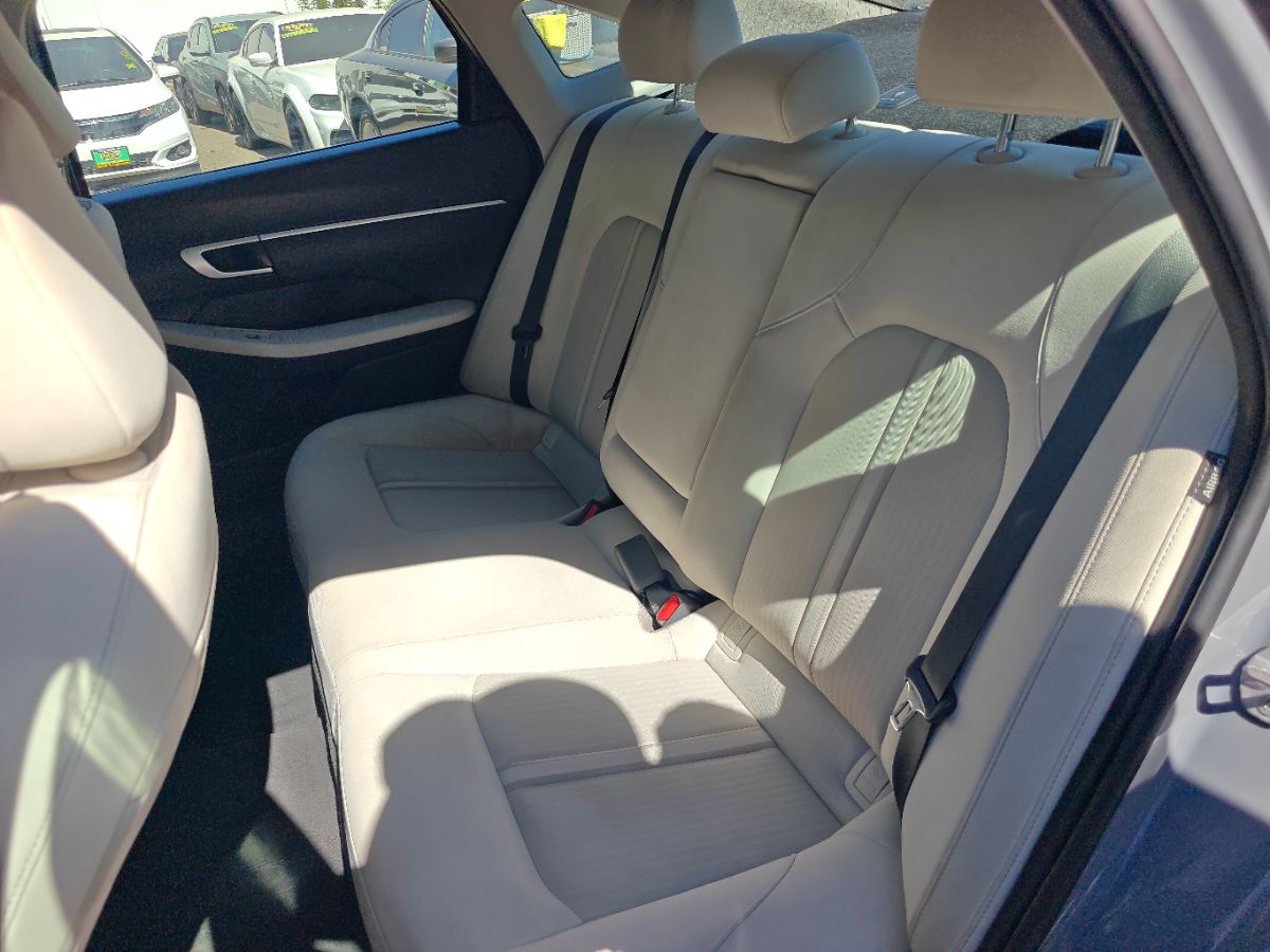 Hyundai Sonata photo 17