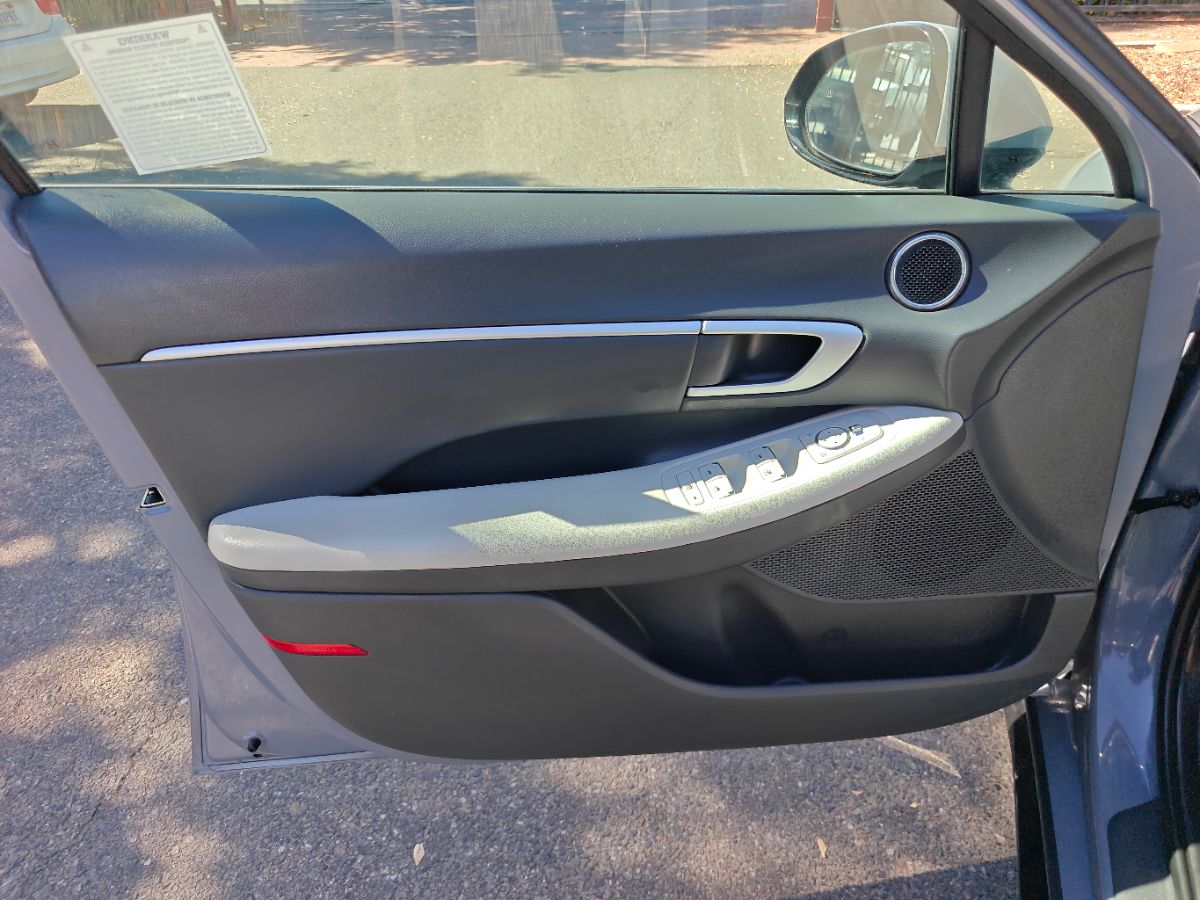 Hyundai Sonata photo 21