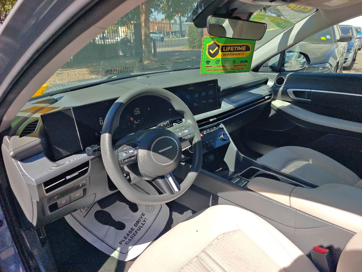 Hyundai Sonata photo 23