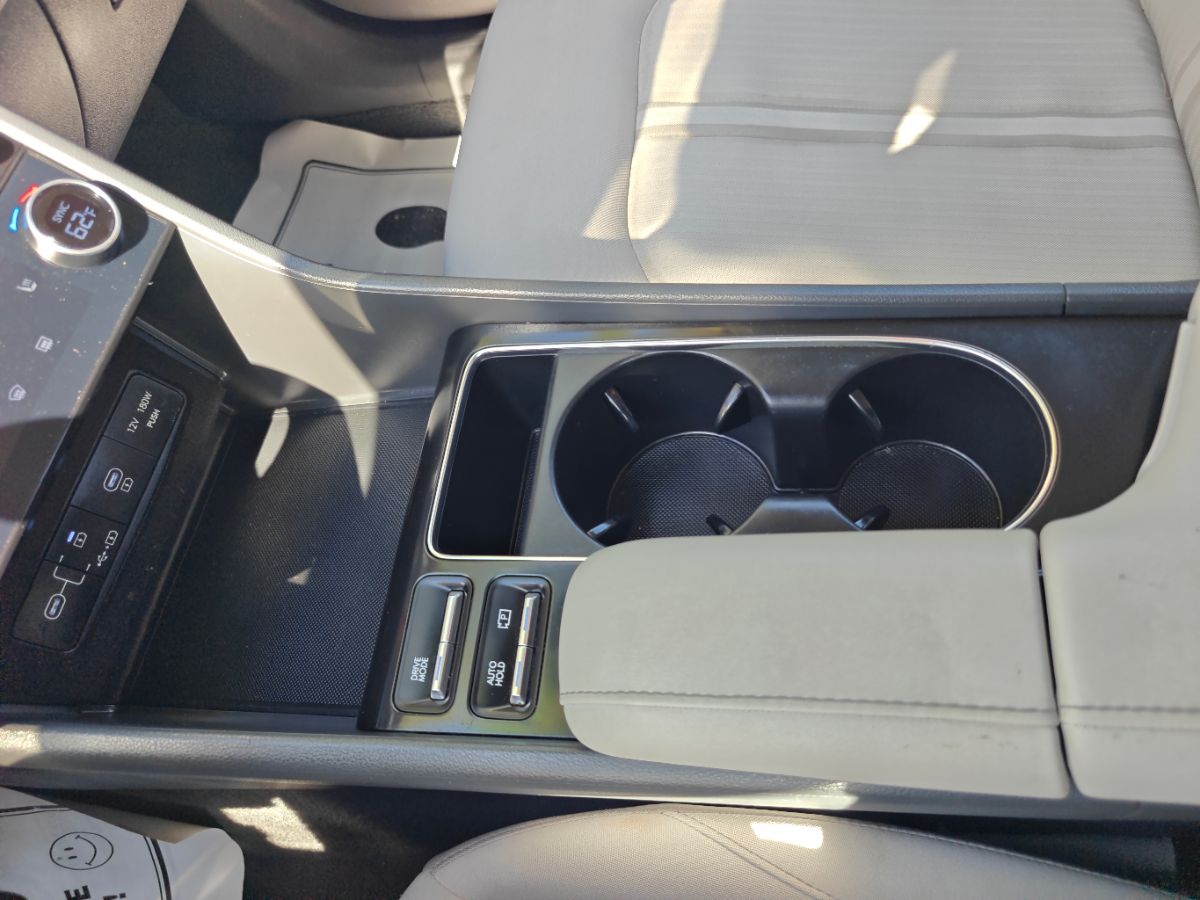 Hyundai Sonata photo 31