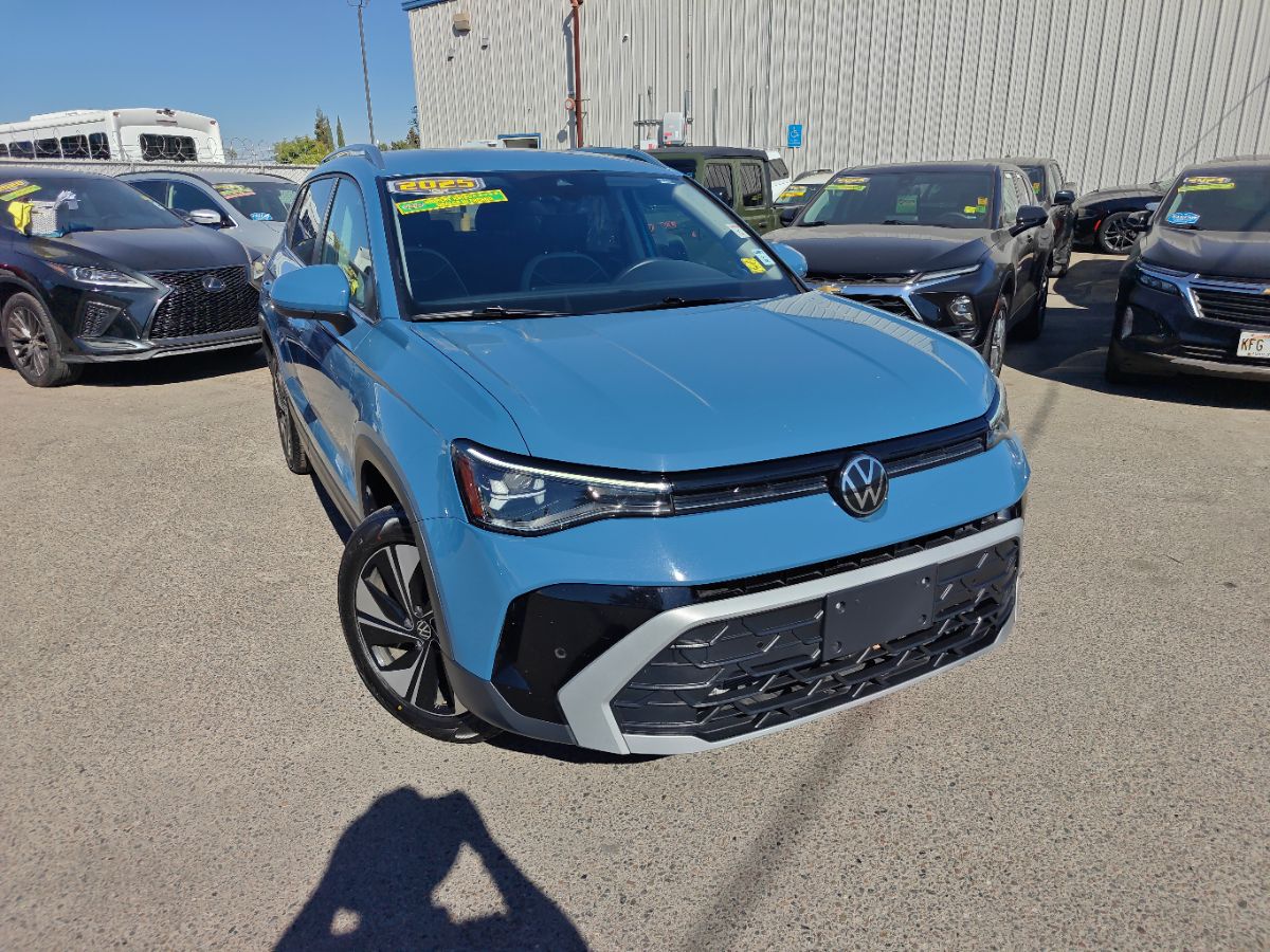 Volkswagen Taos photo 3