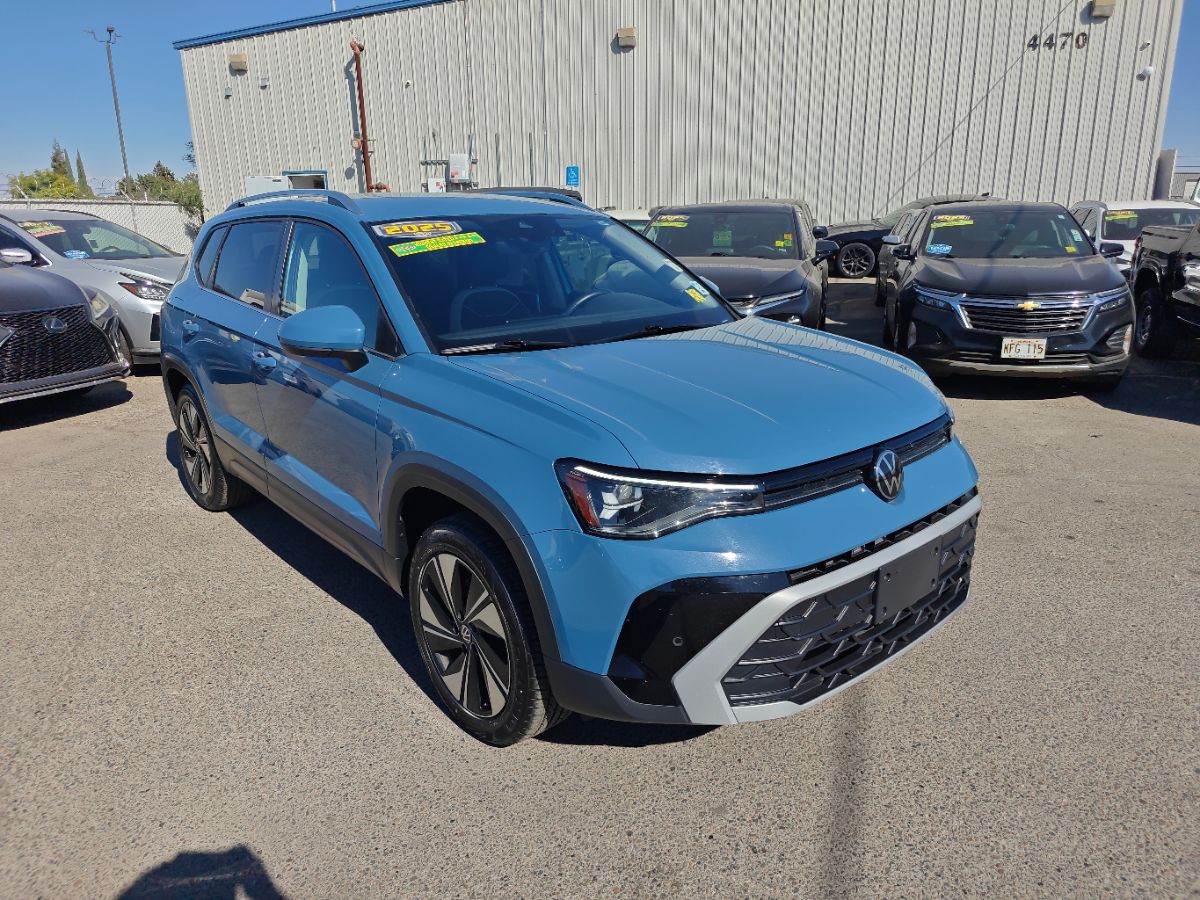 Volkswagen Taos photo 7