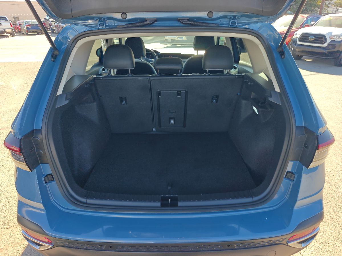 Volkswagen Taos photo 14
