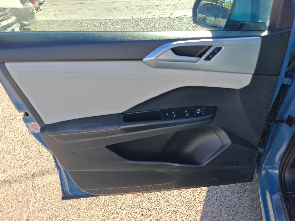 Volkswagen Taos photo 21