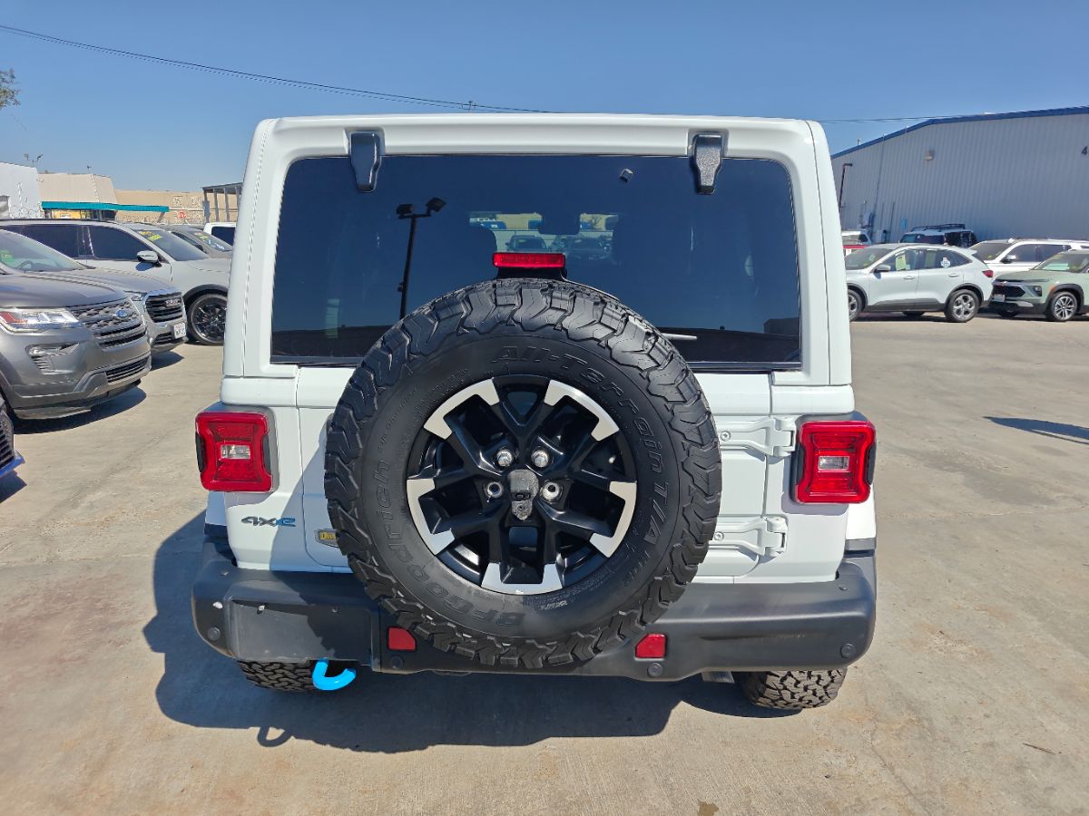 Jeep Wrangler photo 11