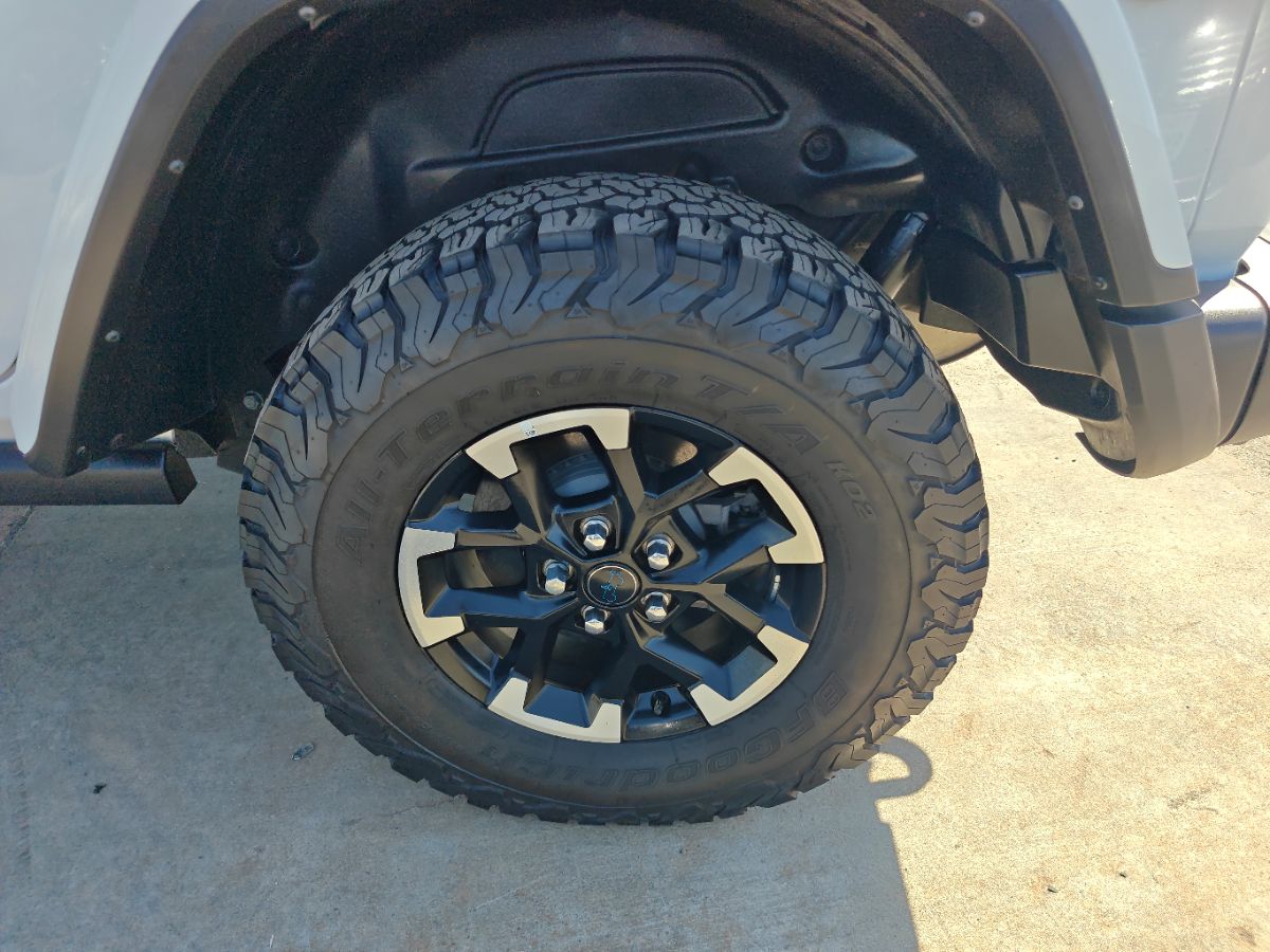 Jeep Wrangler photo 16