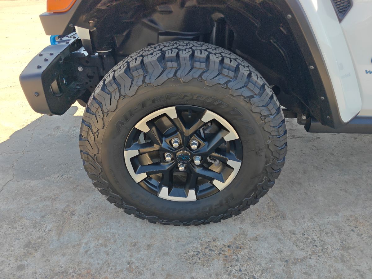 Jeep Wrangler photo 17