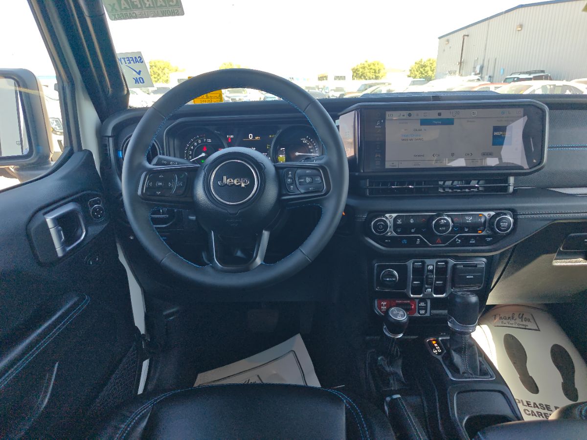 Jeep Wrangler photo 21