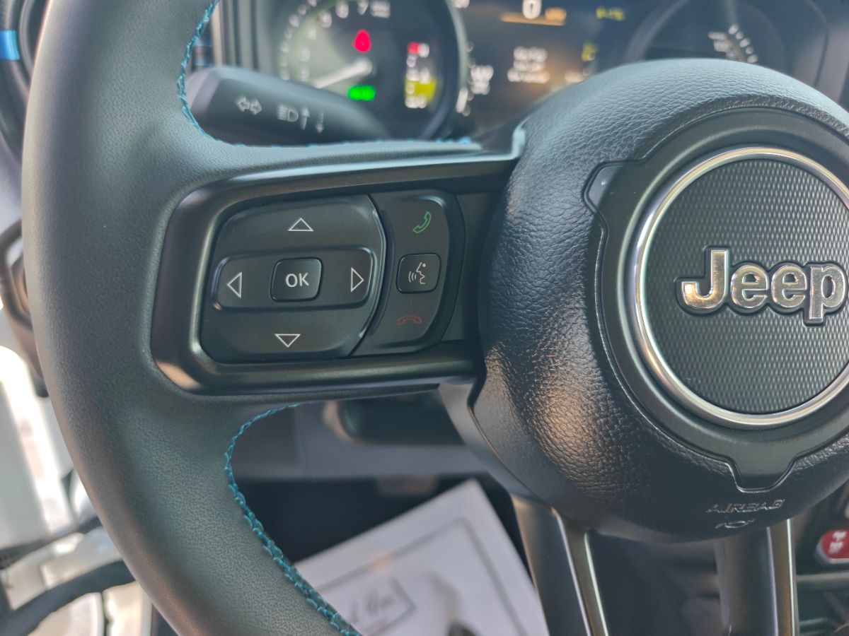 Jeep Wrangler photo 26