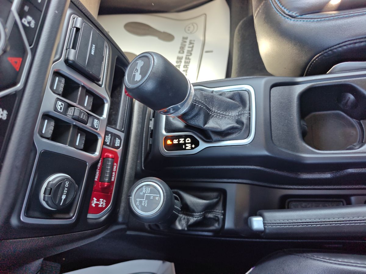 Jeep Wrangler photo 32