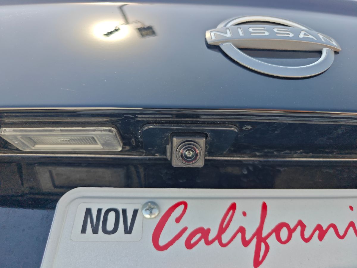 Nissan Versa photo 13