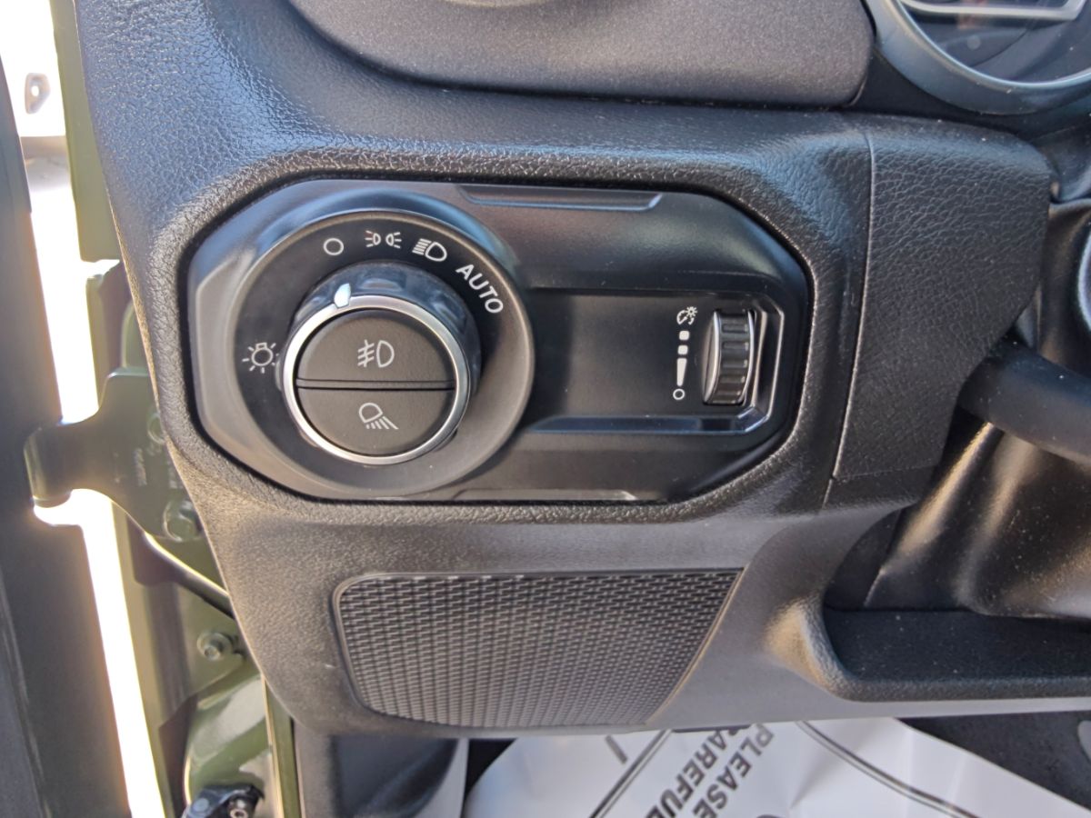 Jeep Gladiator photo 24