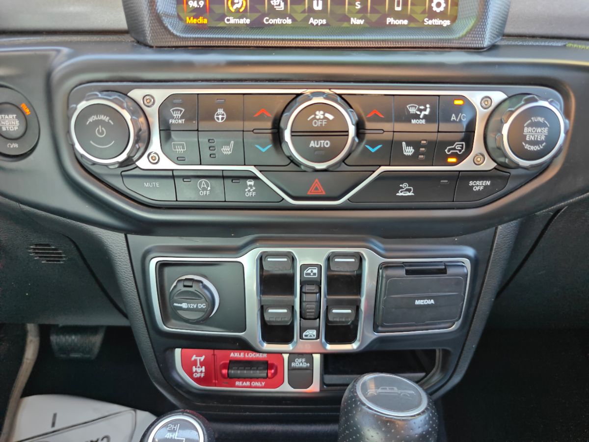 Jeep Gladiator photo 30