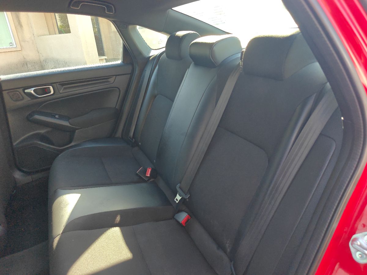 Honda Civic photo 17