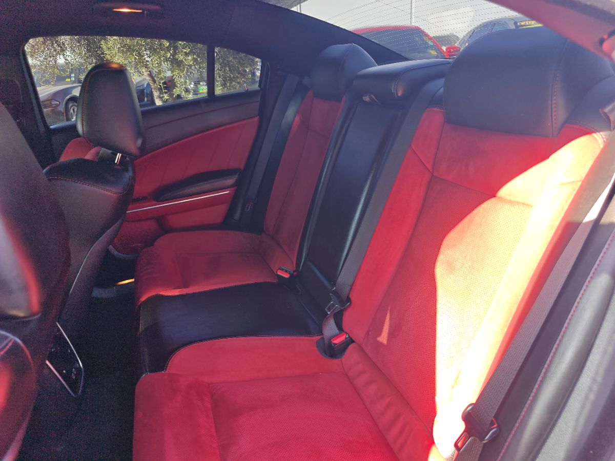 Dodge Charger photo 17