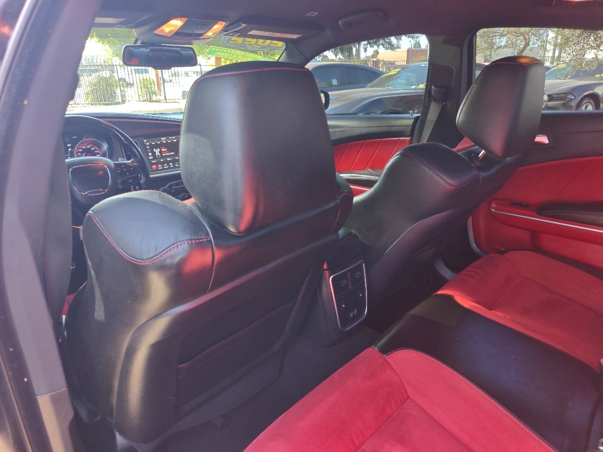 Dodge Charger photo 18
