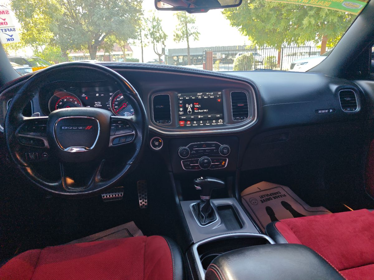 Dodge Charger photo 19