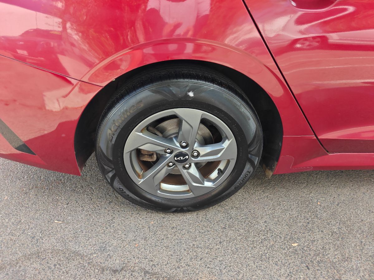 Kia K5 photo 9