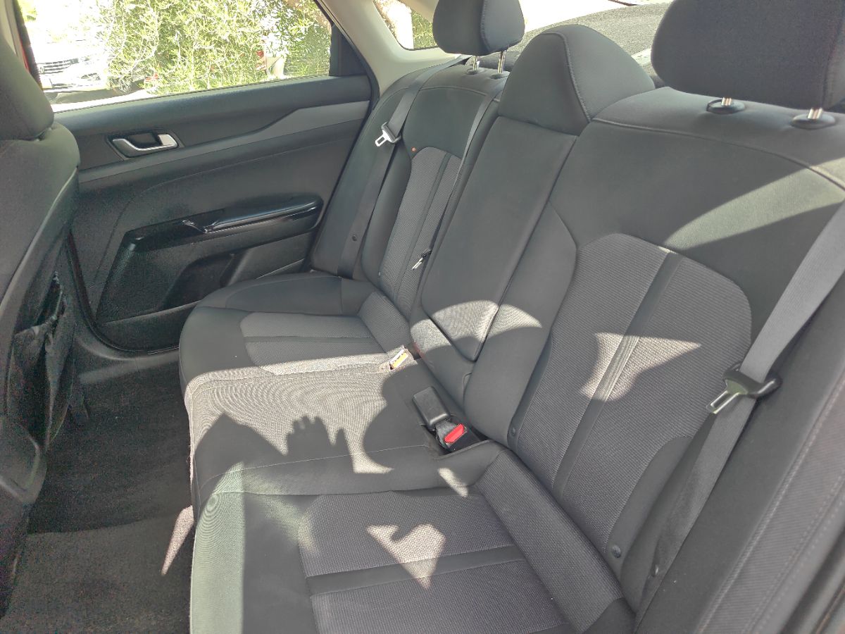 Kia K5 photo 17