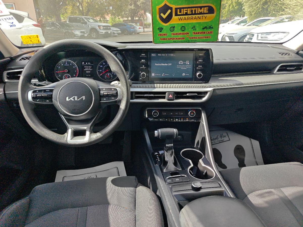 Kia K5 photo 19