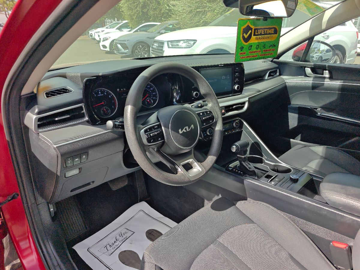 Kia K5 photo 23