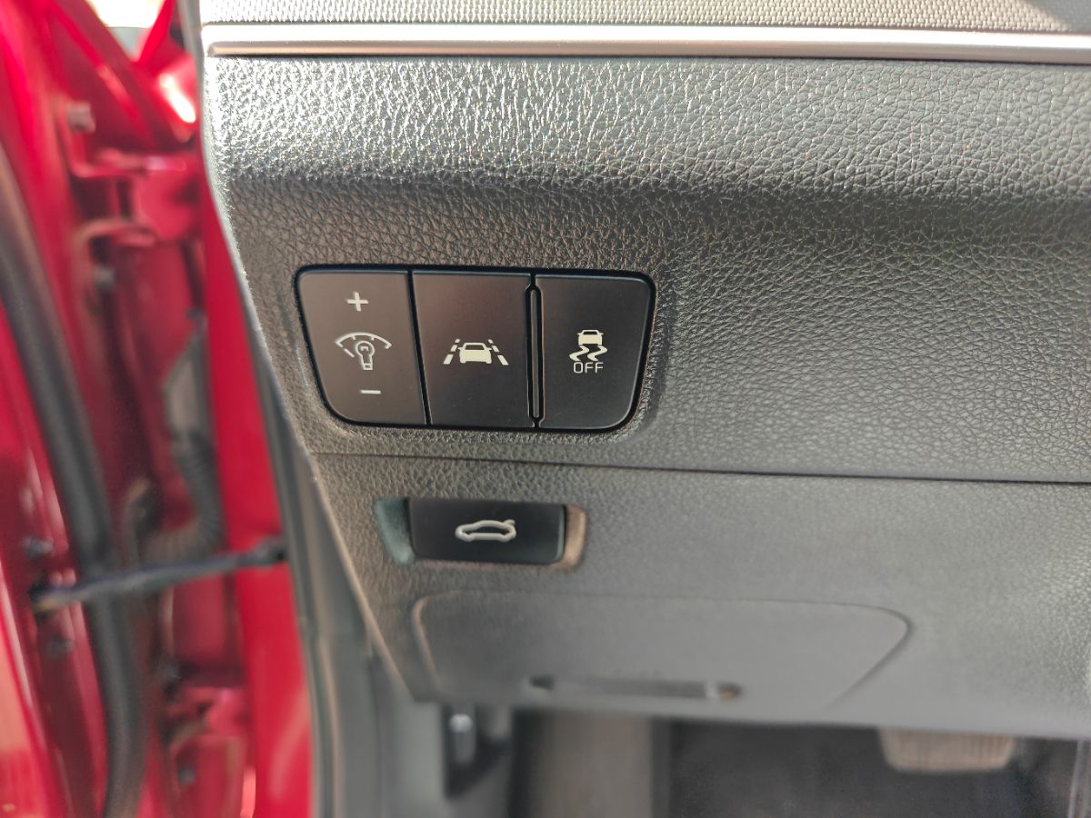 Kia K5 photo 24
