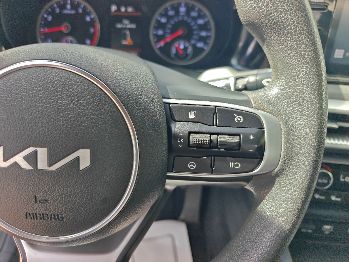 Kia K5 photo 26
