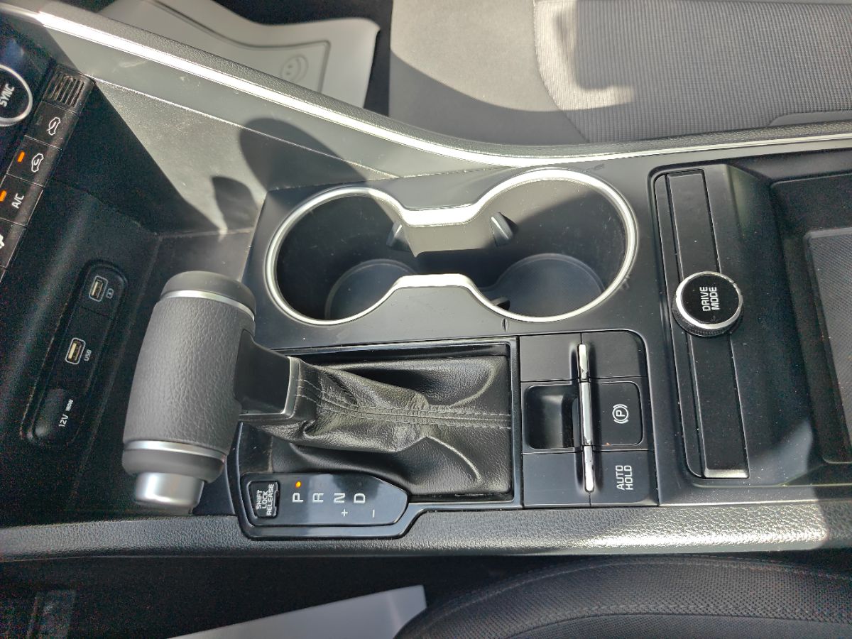Kia K5 photo 31
