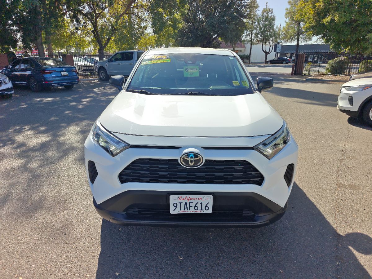Toyota RAV4 photo 6