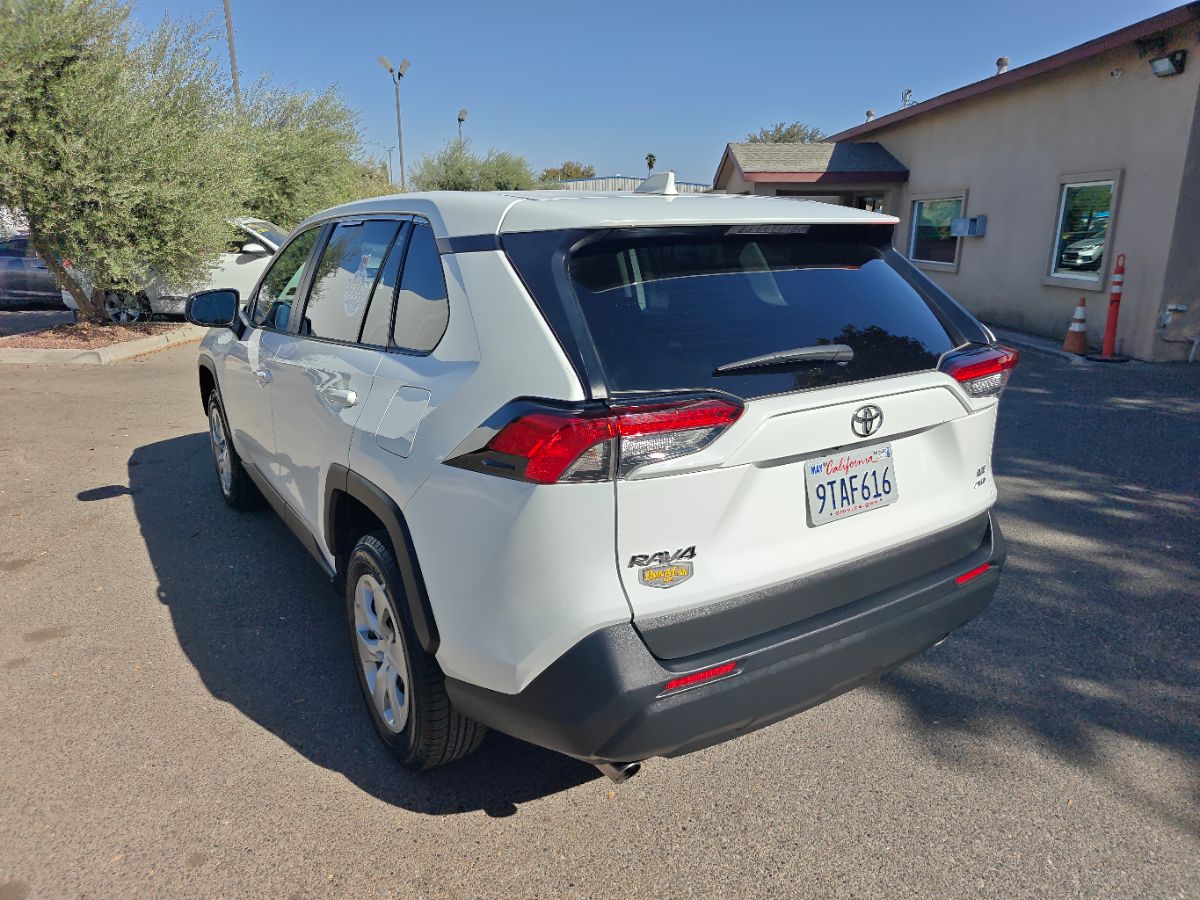 Toyota RAV4 photo 12