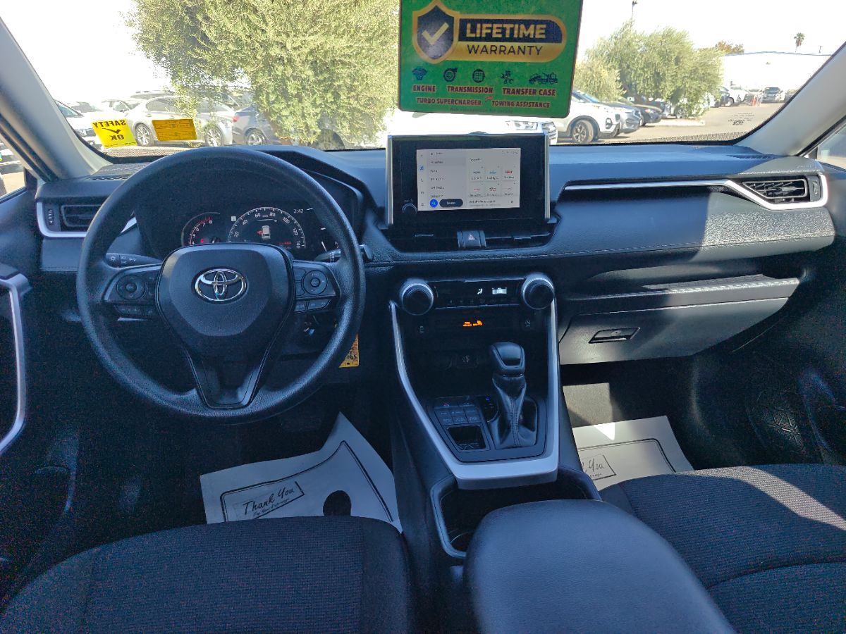 Toyota RAV4 photo 19