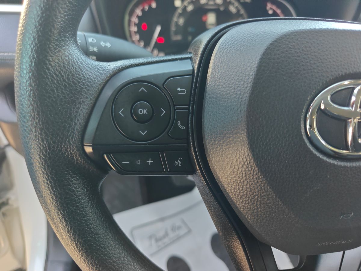 Toyota RAV4 photo 25
