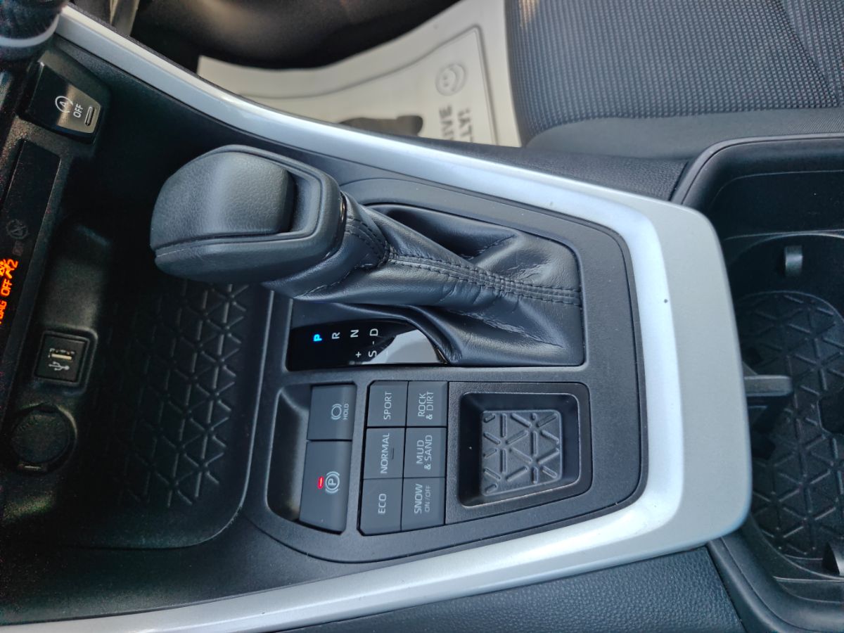 Toyota RAV4 photo 31
