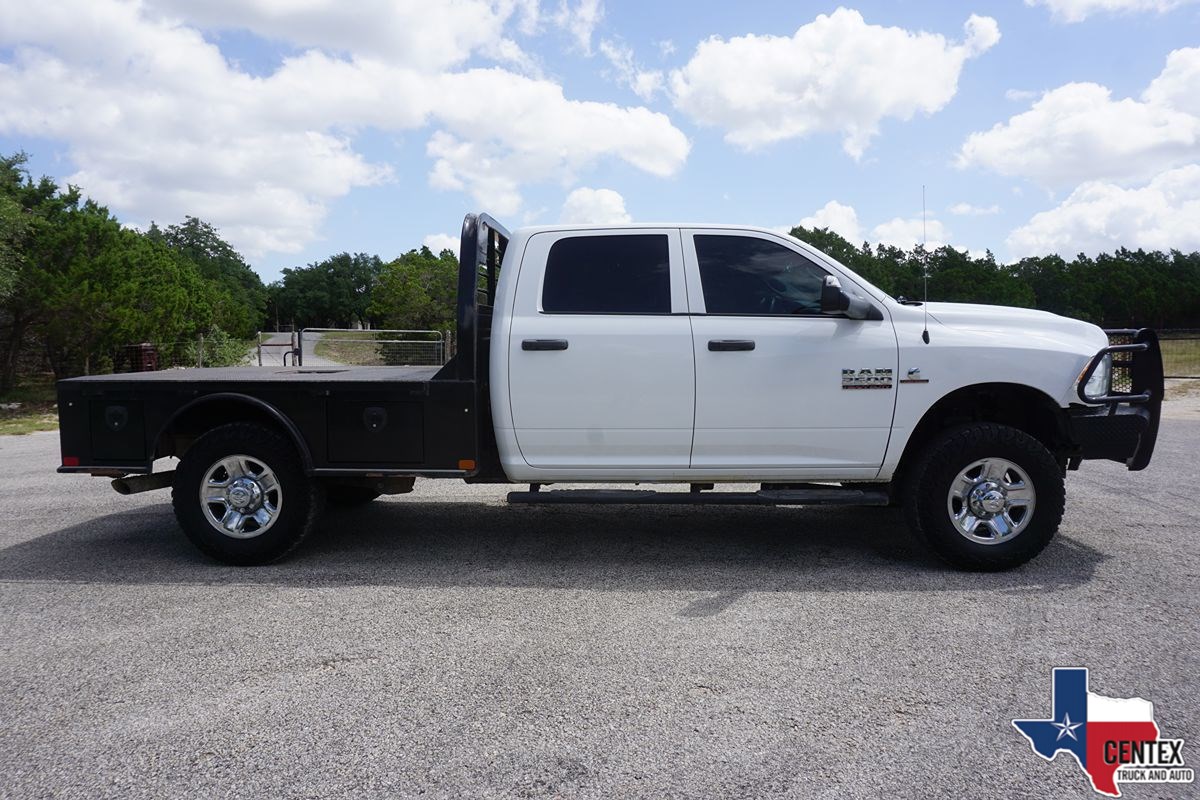 2018 Ram 2500 SLT photo 9