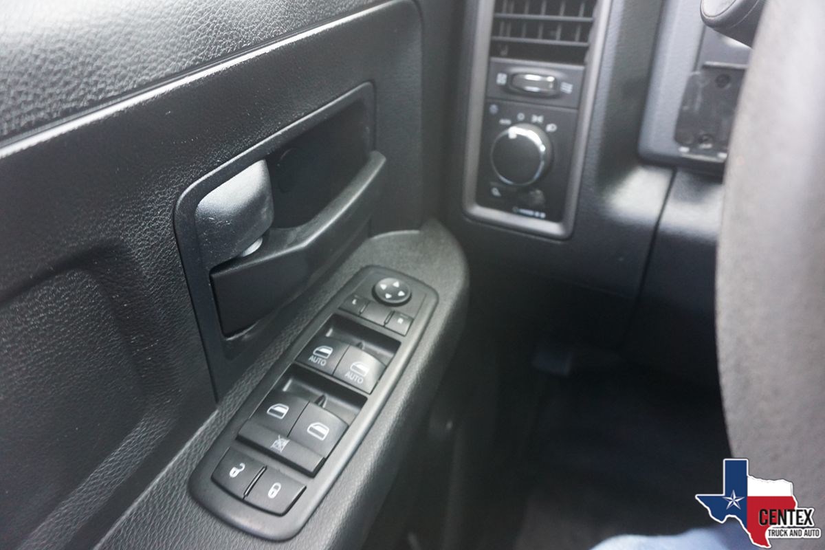 2018 Ram 2500 SLT photo 24