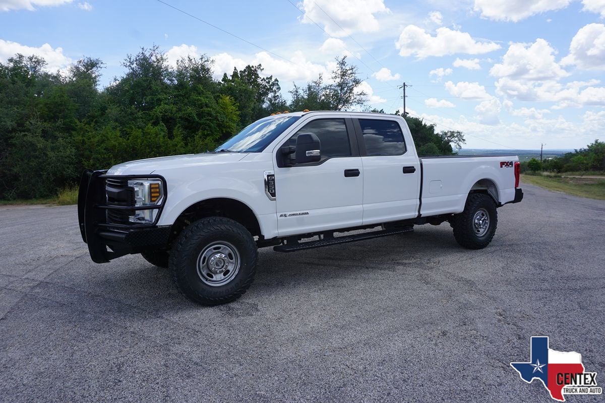 2018 Ford F-350 XL photo 2