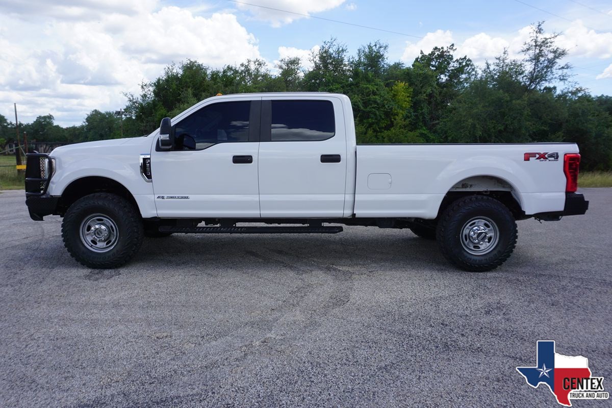 2018 Ford F-350 XL photo 3