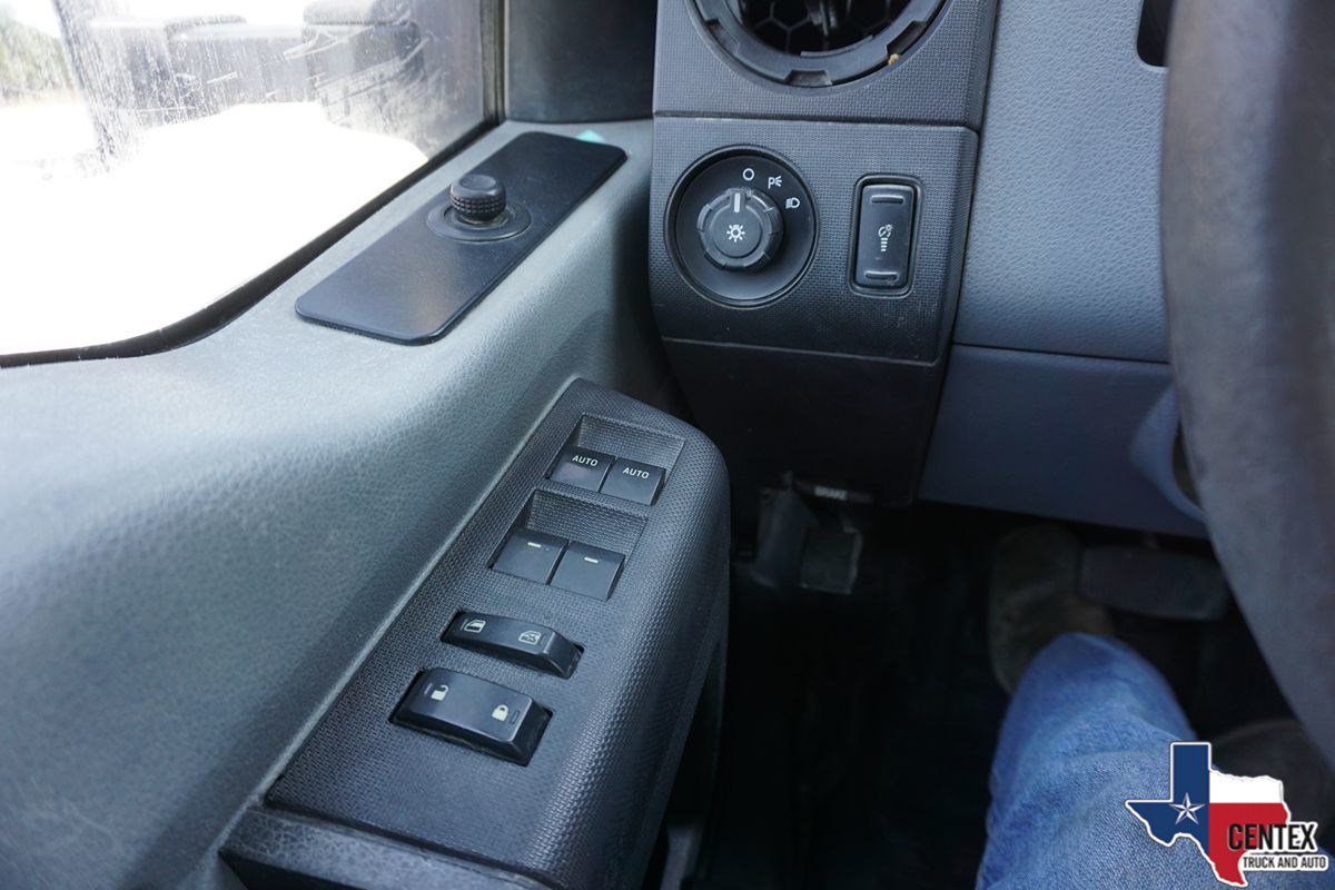 2013 Ford F-350 XL photo 20