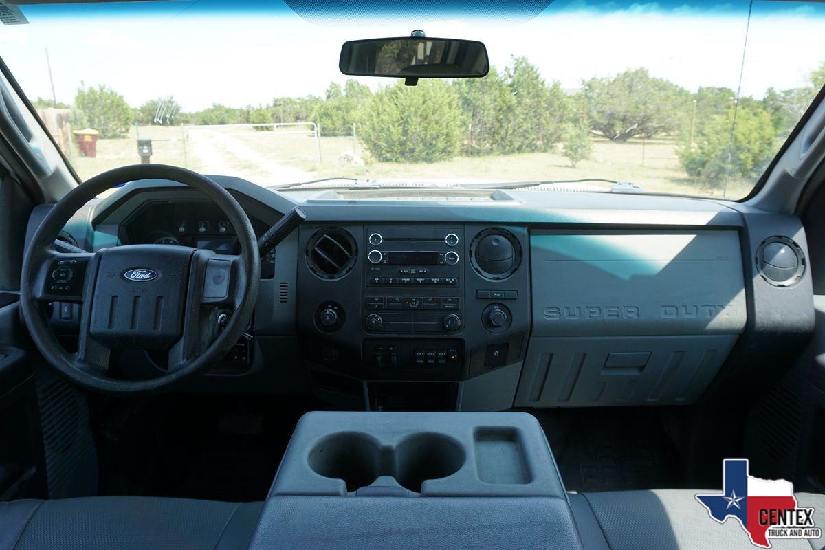 2013 Ford F-350 XL photo 17