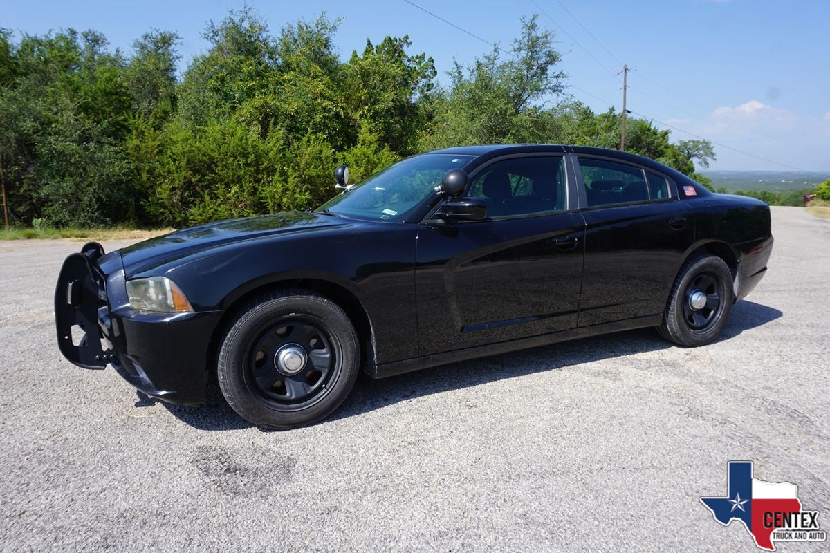 2014 Dodge Charger photo 2