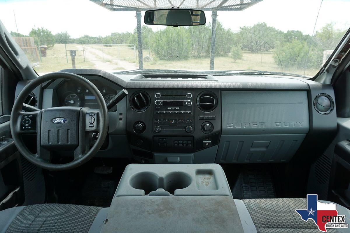 2014 Ford F-350 XL photo 17