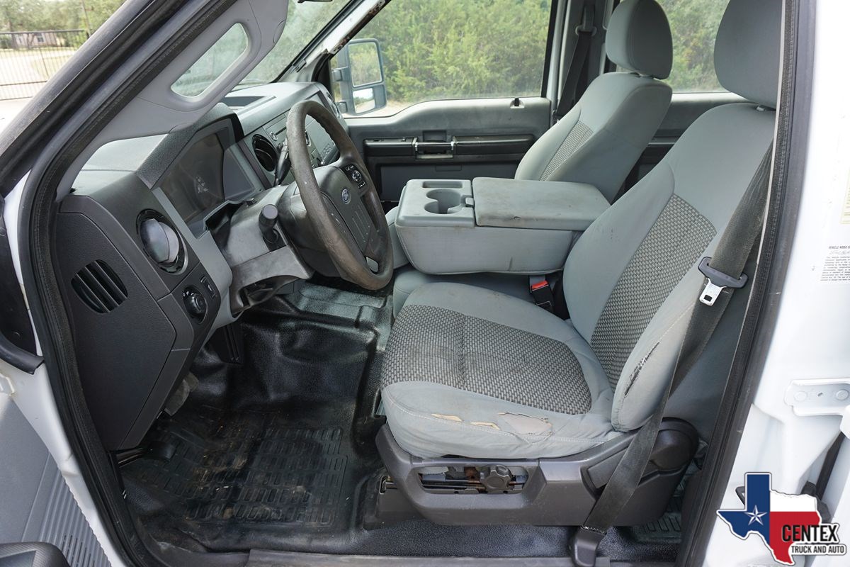 2014 Ford F-350 XL photo 13