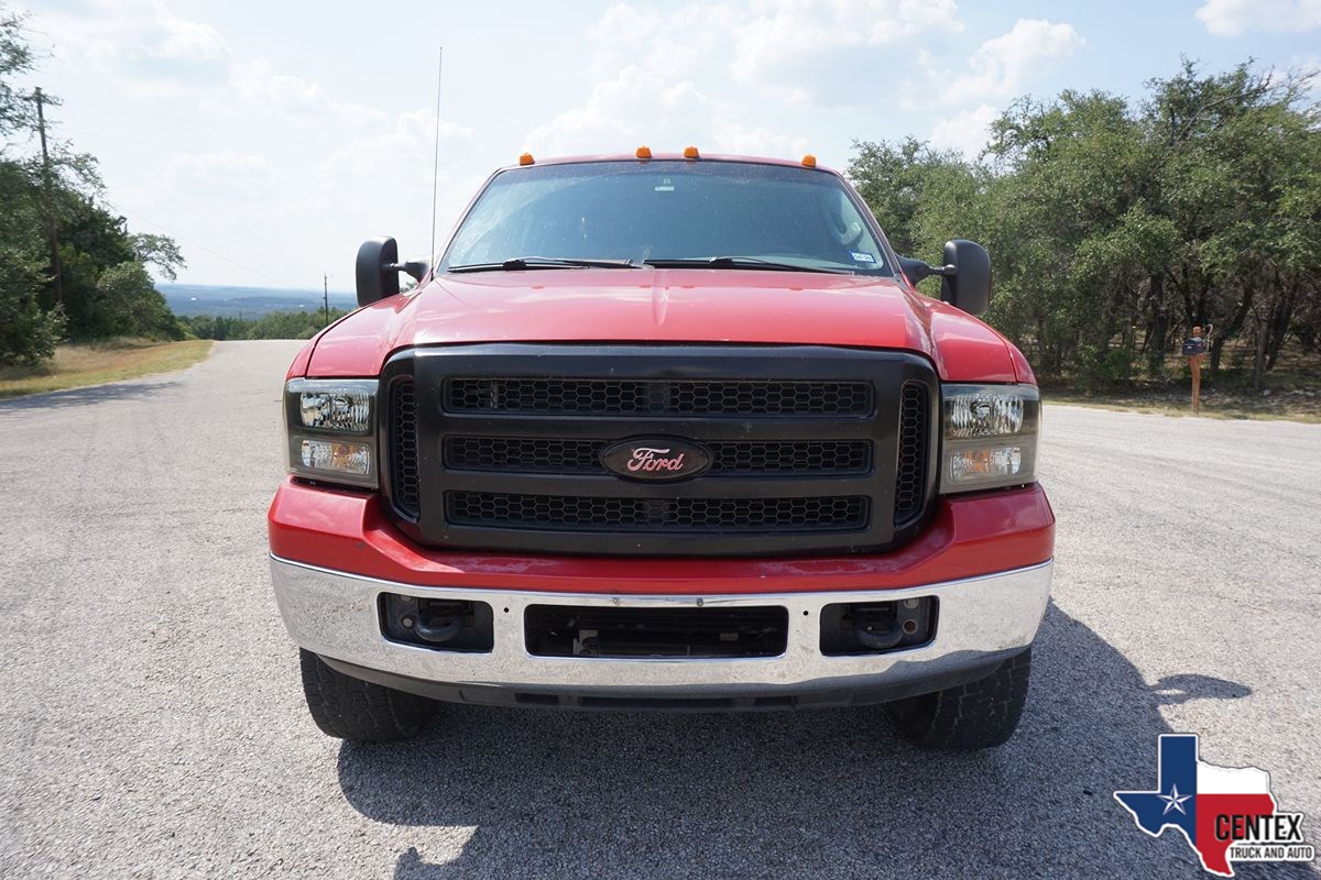 2005 Ford F-350 XL photo 12