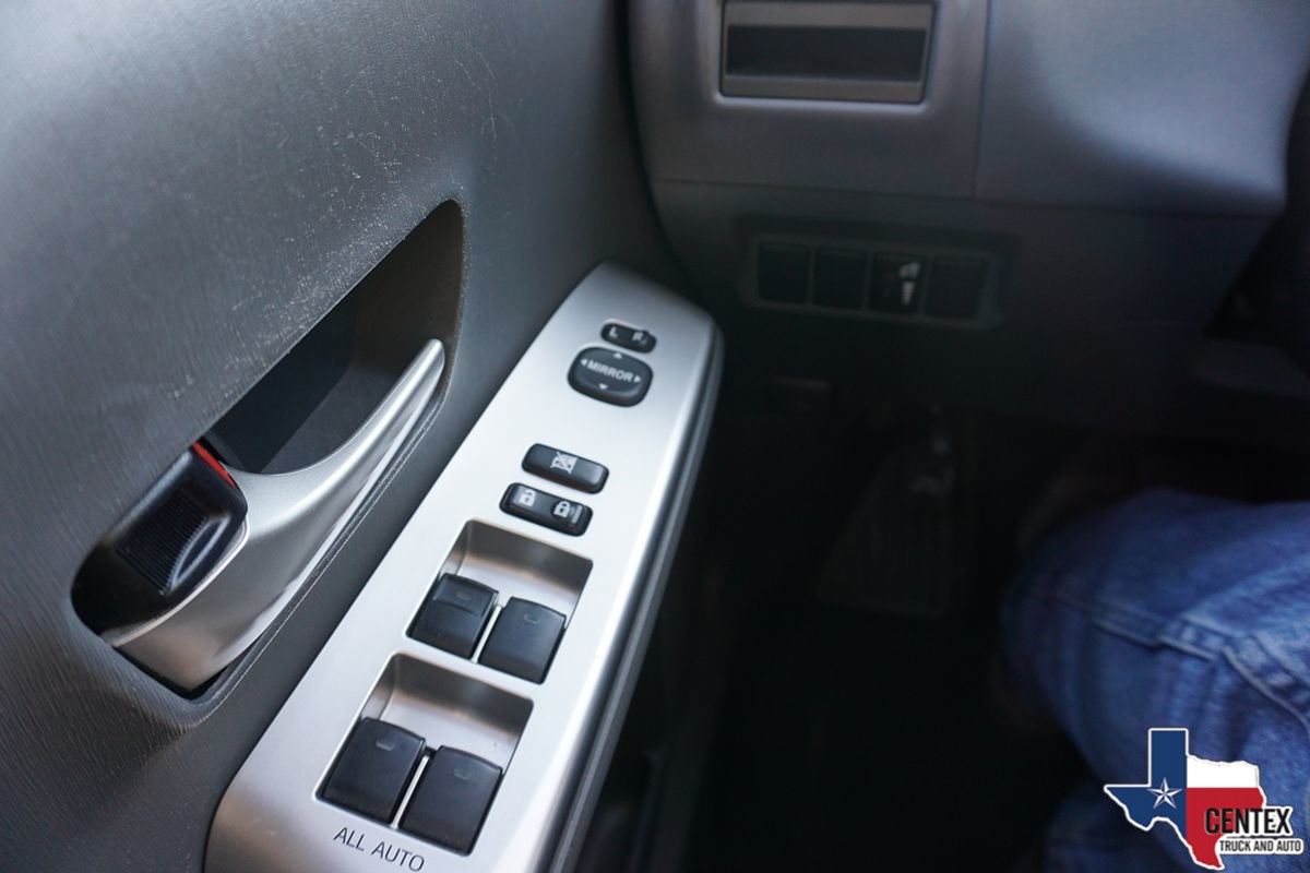 2014 Toyota Prius V Two photo 24