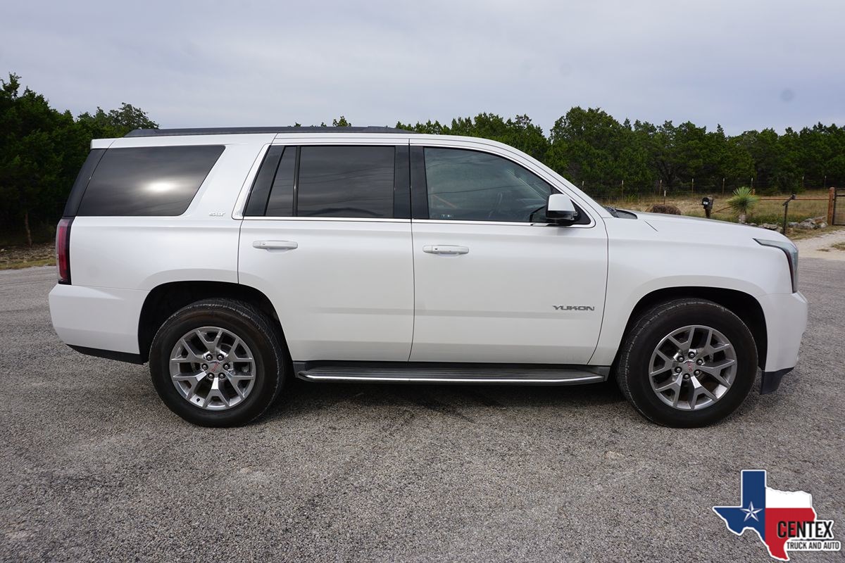 GMC Yukon photo 9