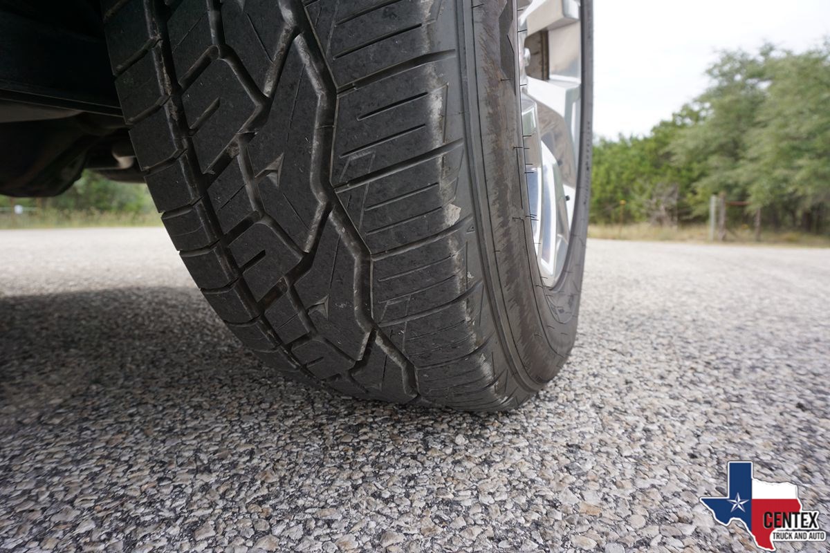 GMC Yukon photo 29